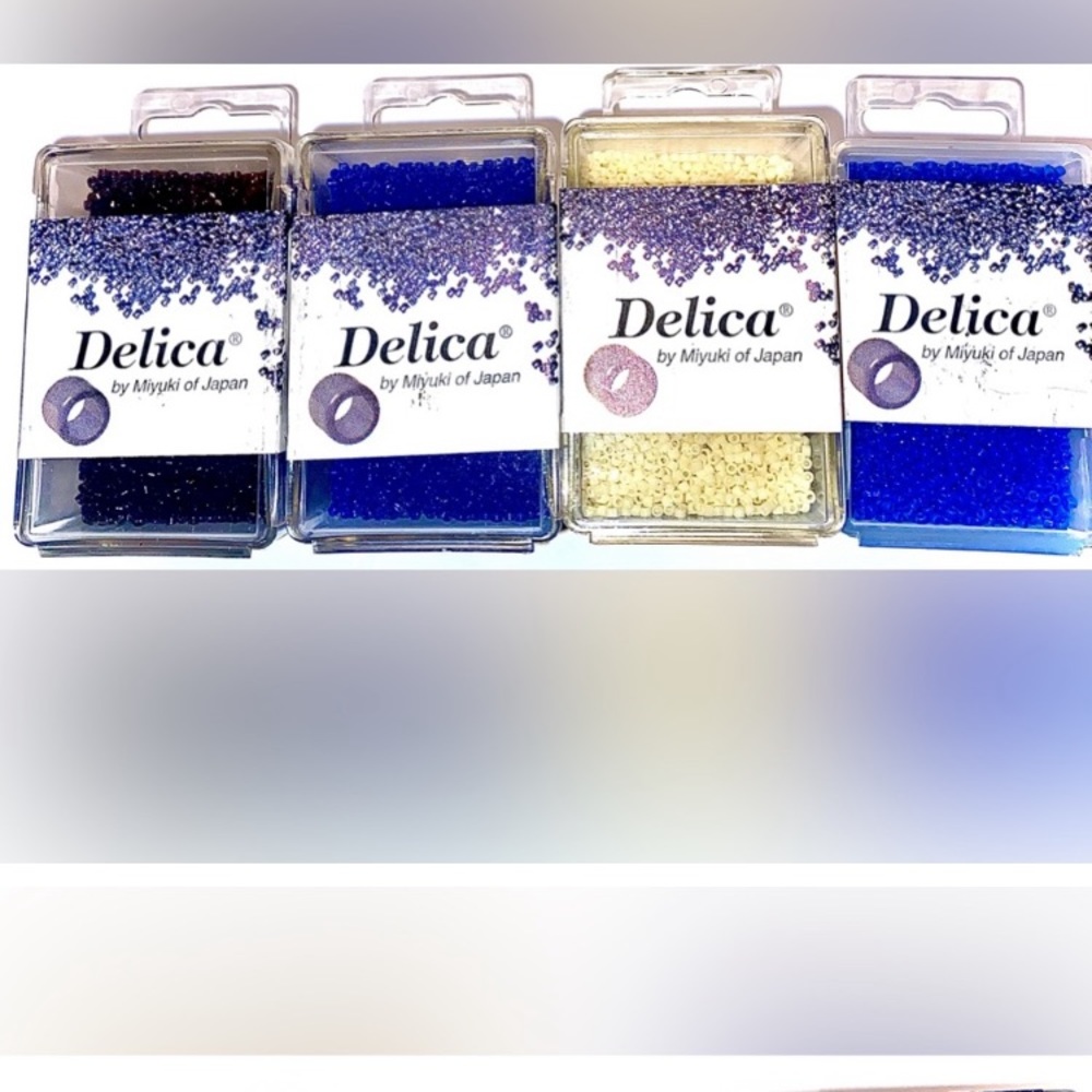A bundle with Delica beads